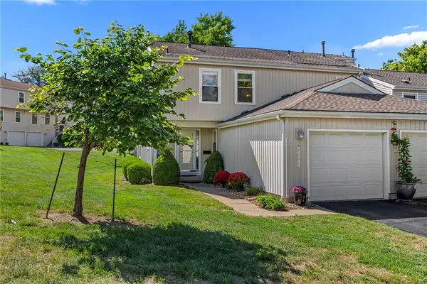 8601 W 108th Place, Overland Park, KS 66210