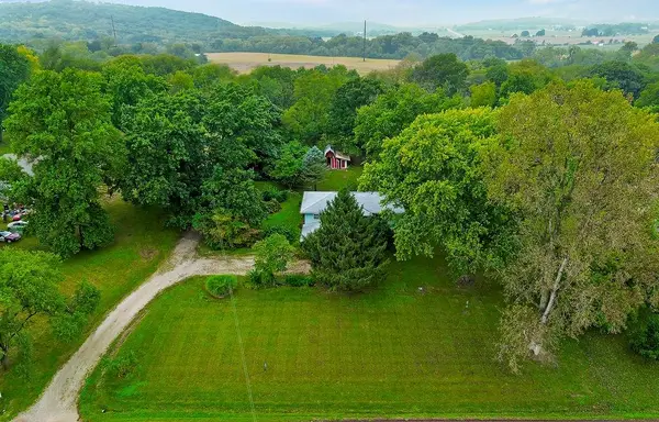 16623 Fort Riley Road, Leavenworth, KS 66048