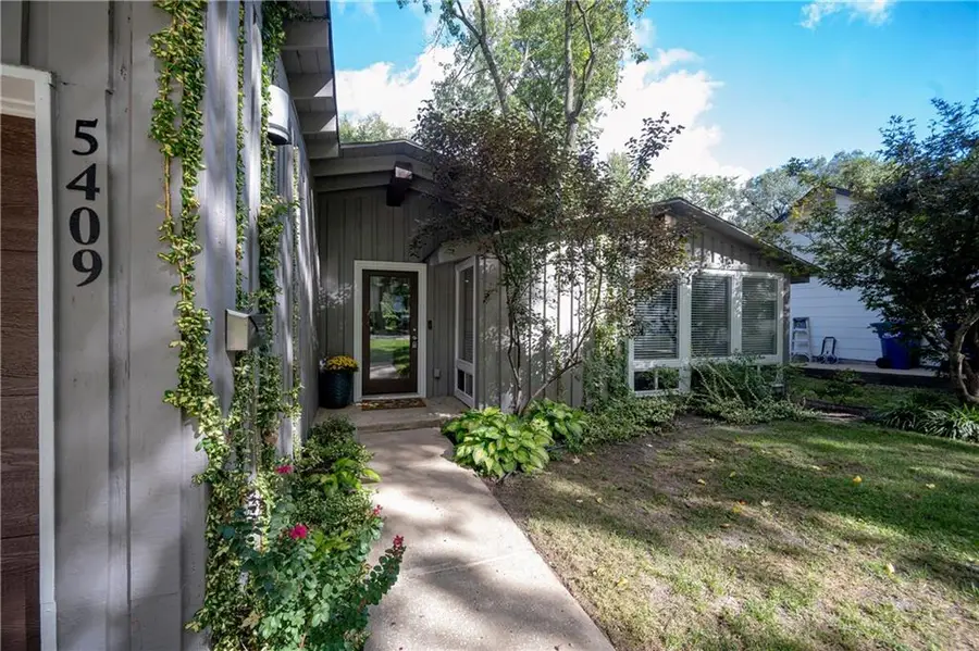 5409 Reeds Road, Mission, KS 66202 - #2