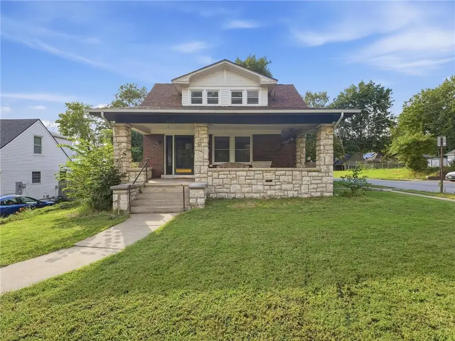 320 N River Boulevard, Independence, MO 64050 - #2