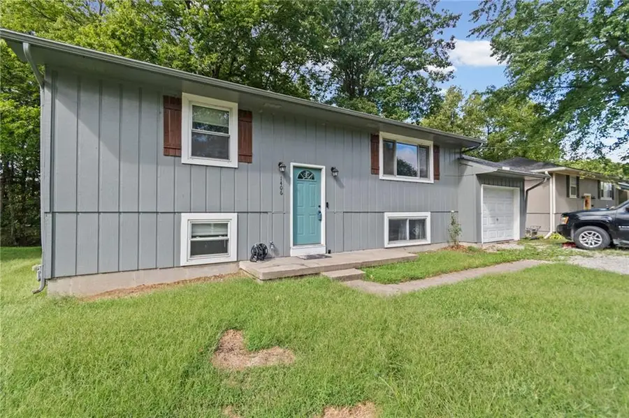 1406 Ridgeway Drive, Richmond, MO 64085 - #2