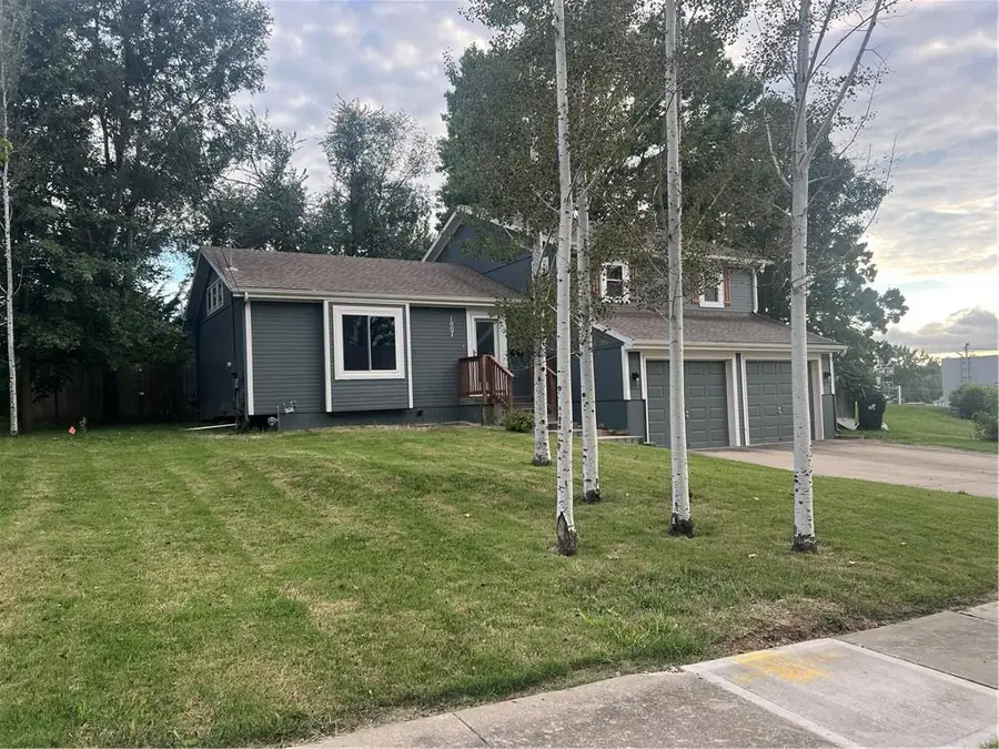 1007 W Washington Street, Harrisonville, MO 64701 - #2