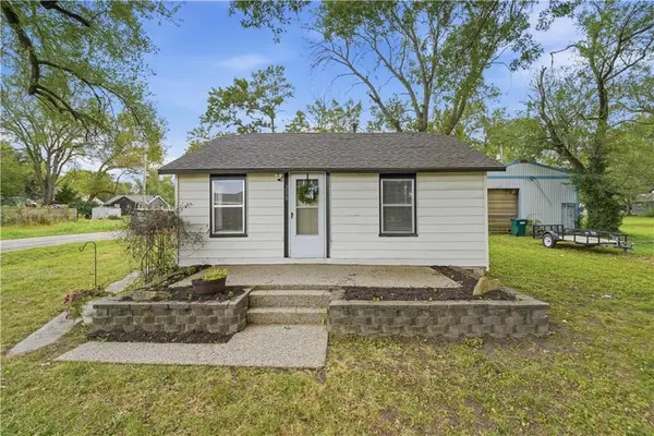 208 S Ohio Street, Archie, MO 64725