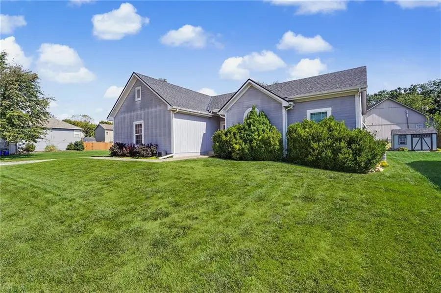 1541 S 104th Terrace 104th Terrace Terrace, Edwardsville, KS 66111 - #2