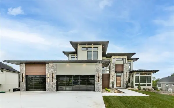 15 Buffalo Ridge Drive, Lake Winnebago, MO 64034