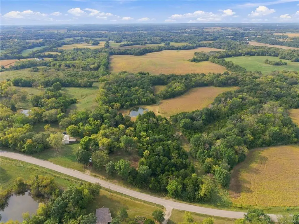 972 Ne Highway E, Knob Noster, MO 65336 - #1
