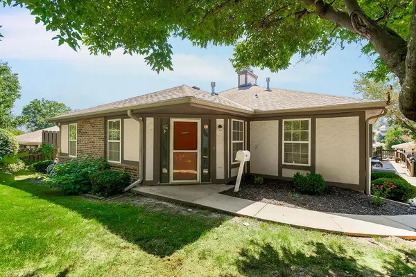 304 E Hansen Court, Independence, MO 64055