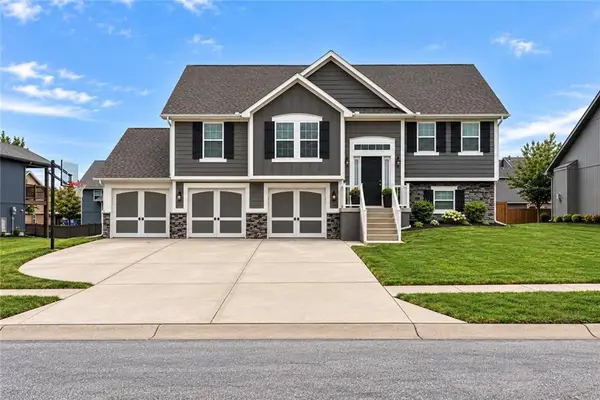 902 N Cottonwood Street, Kearney, MO 64060