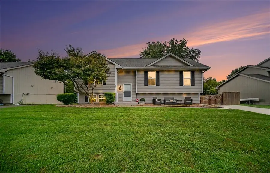 1001 NE 194th Terrace, Smithville, MO 64089 - #2