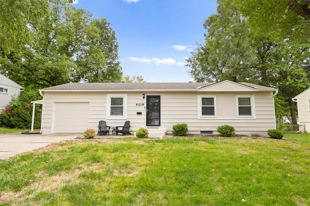 9219 W 100th Street, Overland Park, KS 66212 - #1