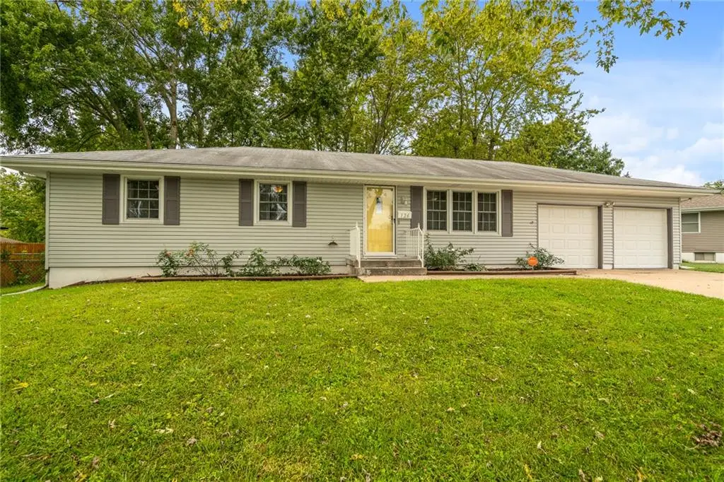 126 SE Moore Street, Blue Springs, MO 64014 - #1