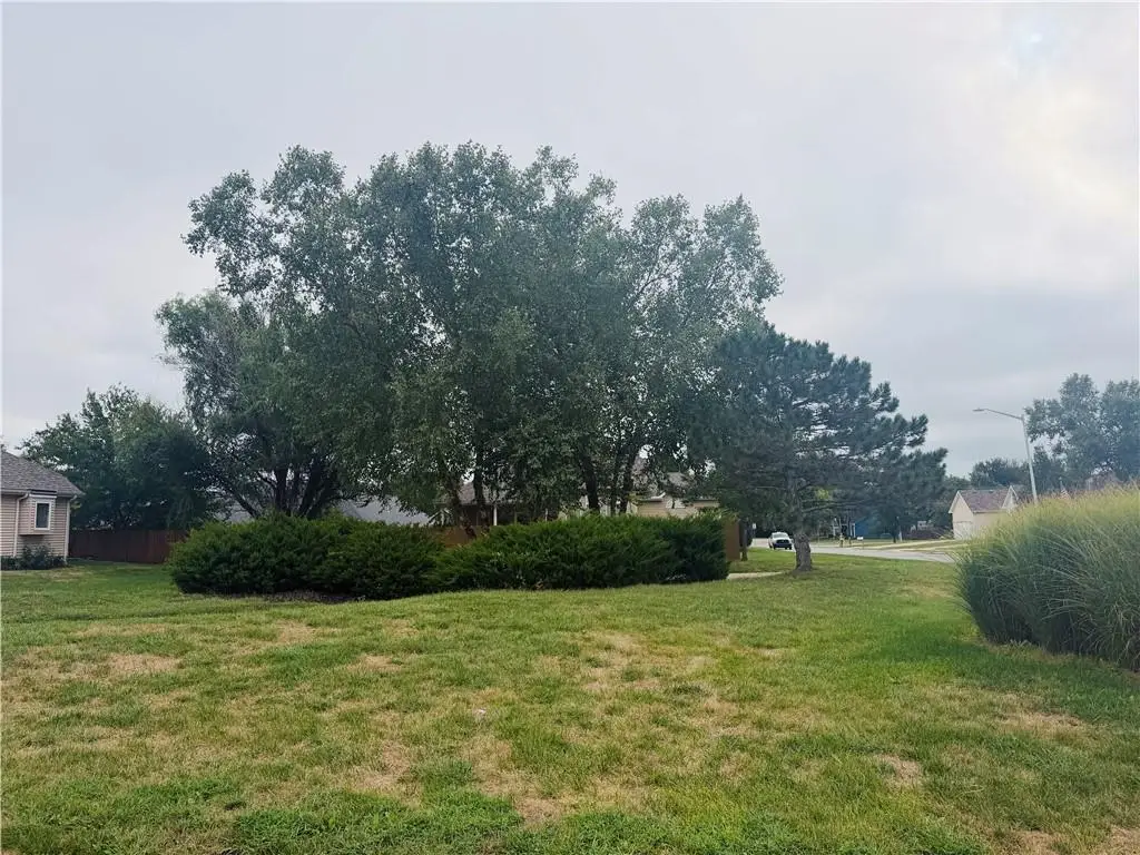 601 N Locust Street, Gardner, KS 66030 - #1