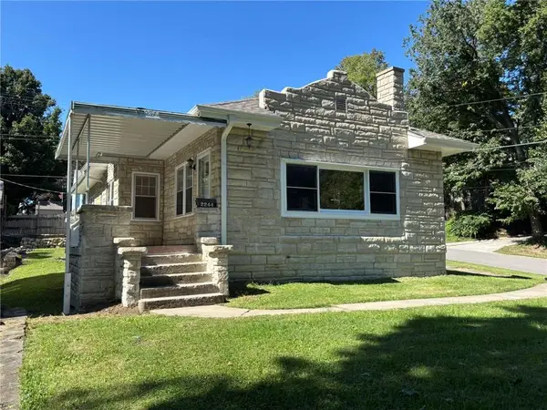 2244 Eugene Field Avenue, St Joseph, MO 64505