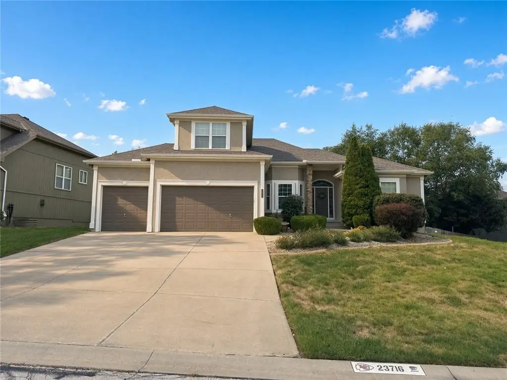 23716 W 52nd Terrace, Shawnee, KS 66226 - #1