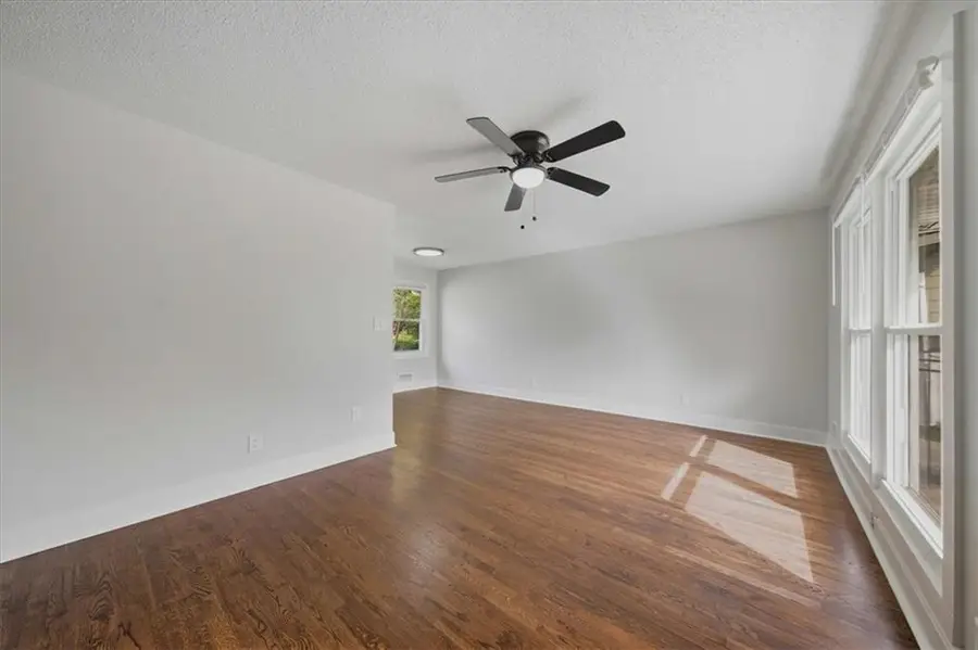 3912 E 47th Terrace, Kansas City, MO 64130 - #3