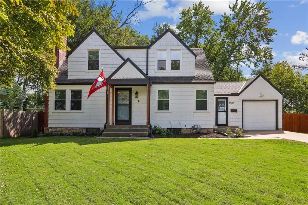 6907 W 77th Terrace, Overland Park, KS 66204 - #1