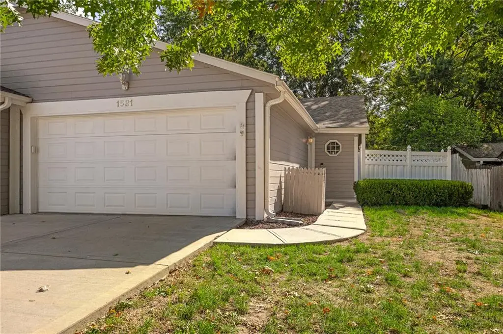 1521 E 123rd Street, Olathe, KS 66061 - #1