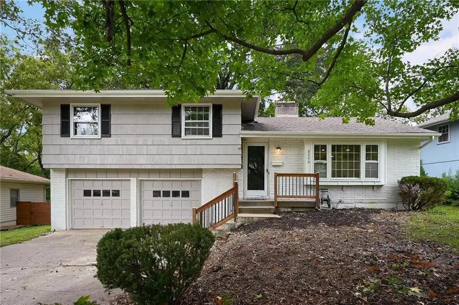 8206 Elm Avenue, Raytown, MO 64138 - #2
