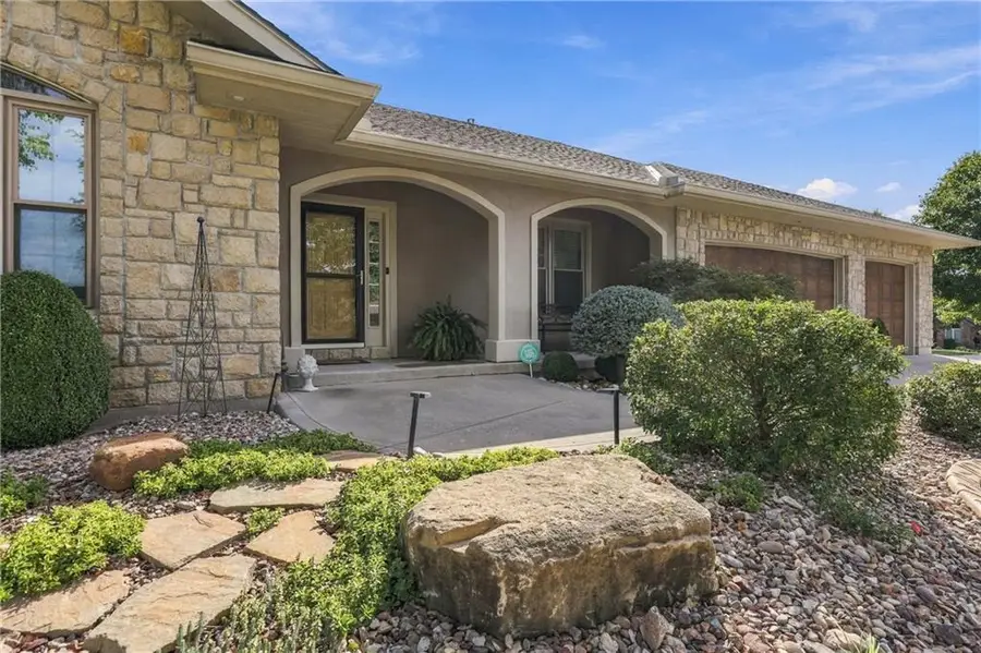 3829 S Coachman Drive, Independence, MO 64055 - #2