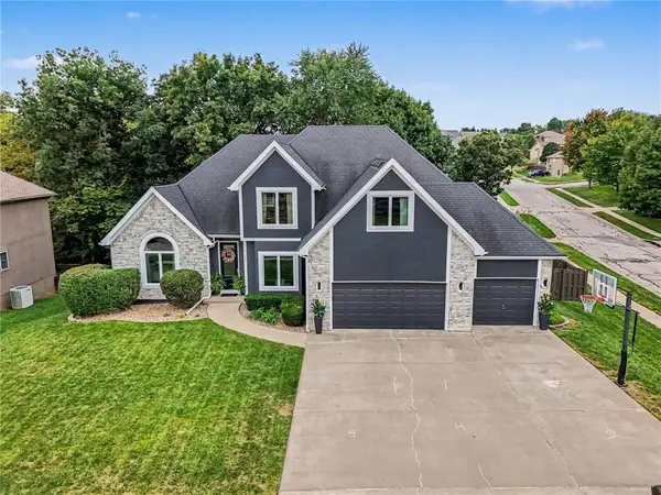201 Surrey Court, Smithville, MO 64089