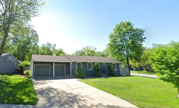 3209 W 72nd Street, Prairie Village, KS 66208
