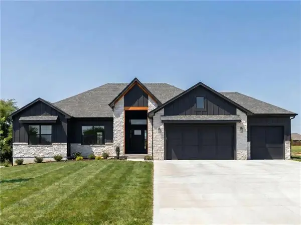 33610 E Pink Hill Road, Grain Valley, MO 64029