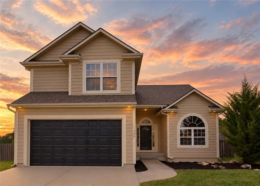 1306 Thomas Drive, Louisburg, KS 66053 - #1
