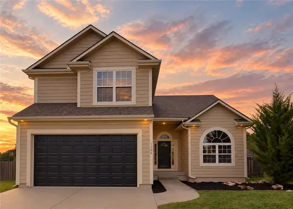 1306 Thomas Drive, Louisburg, KS 66053