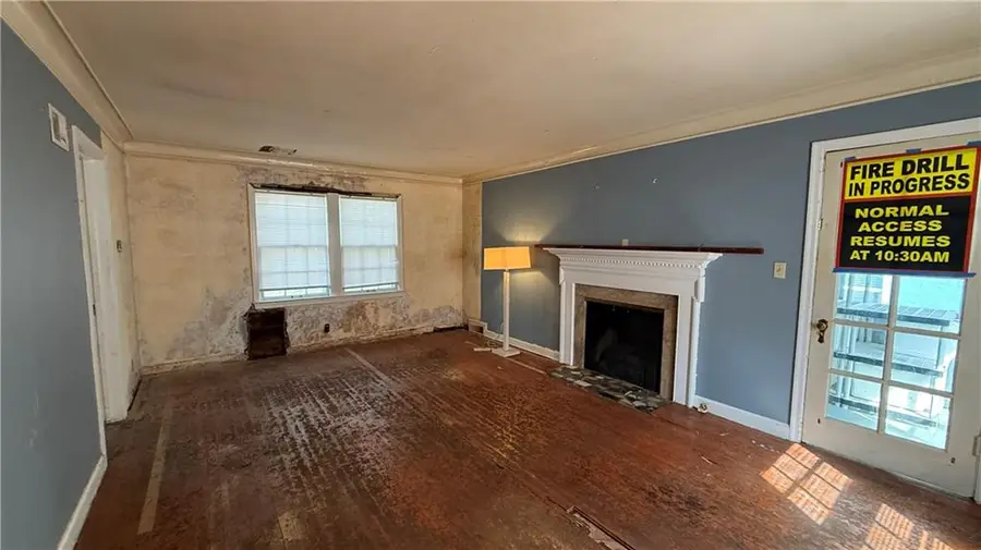 306 Meyer Boulevard E, Kansas City, MO 64113 - #2