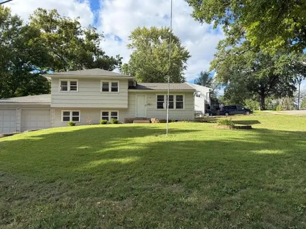 5000 N Kensington Avenue, Kansas City, MO 64119