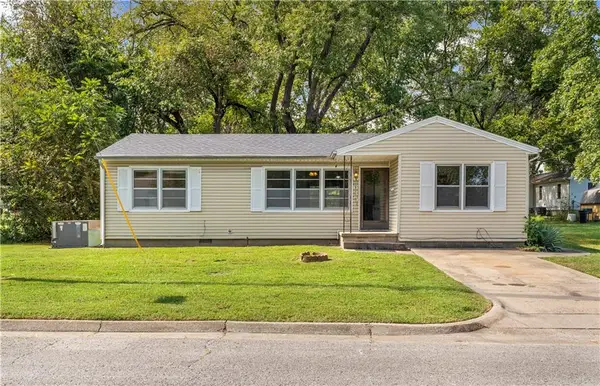 635 N Perkins Street, Nevada, MO 64772
