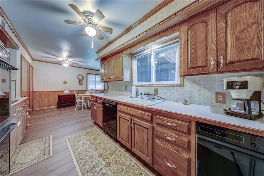 5916 W 78th Street, Prairie Village, KS 66208 - #3