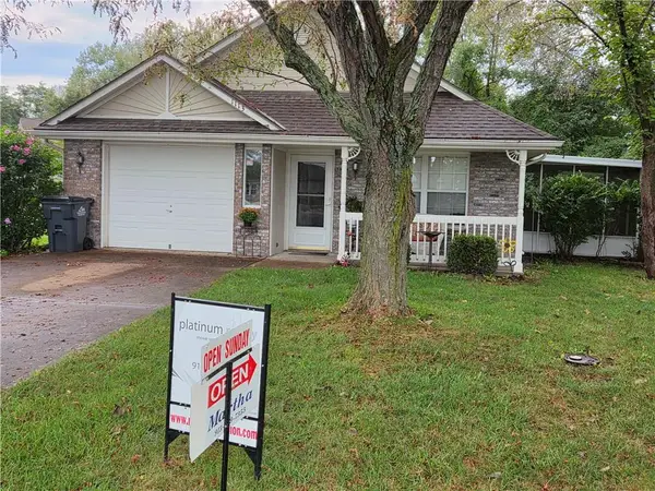 1113 SW Blue Branch Drive, Grain Valley, MO 64029