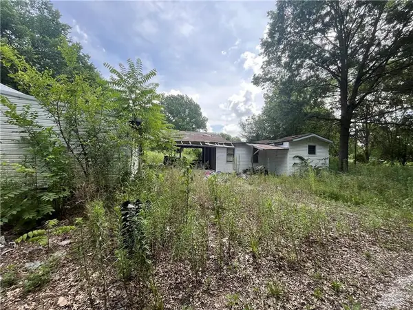 606 N First Street, Creighton, MO 64739