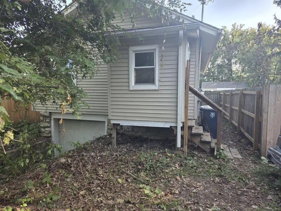 2104 E 59th Street, Kansas City, MO 64130 - #3