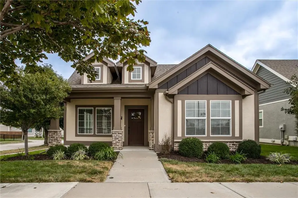 8117 N Farley Avenue, Kansas City, MO 64158 - #1