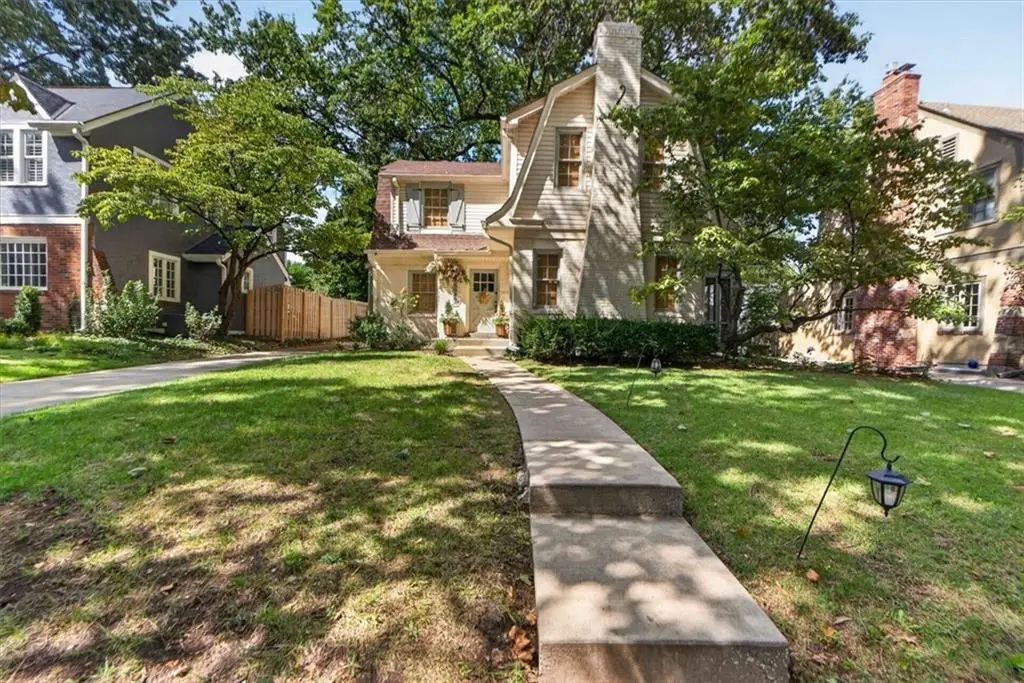 6848 Edgevale Road, Kansas City, MO 64113 - #1