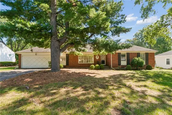 6441 Woodson Drive, Mission, KS 66202