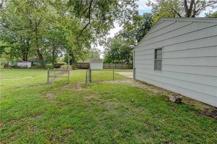 9409 E 65th Street, Raytown, MO 64133 - #3