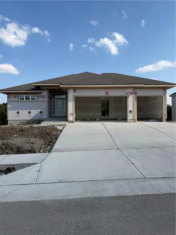 831 Reed Drive, Raymore, MO 64083