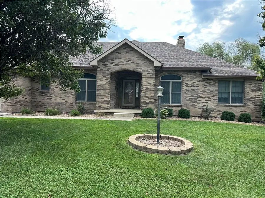 3008 Woods Court, Saint Joseph, MO 64505 - #3
