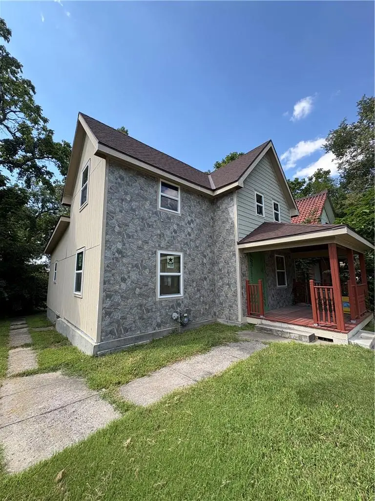 4030 Woodland Avenue, Kansas City, MO 64110 - #3