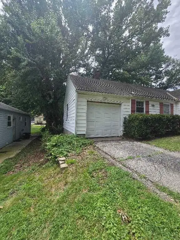2305 W 73rd Street, Prairie Village, KS 66208 - #3