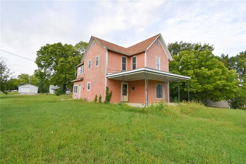 344 W 10th Street, Horton, KS 66439 - #1