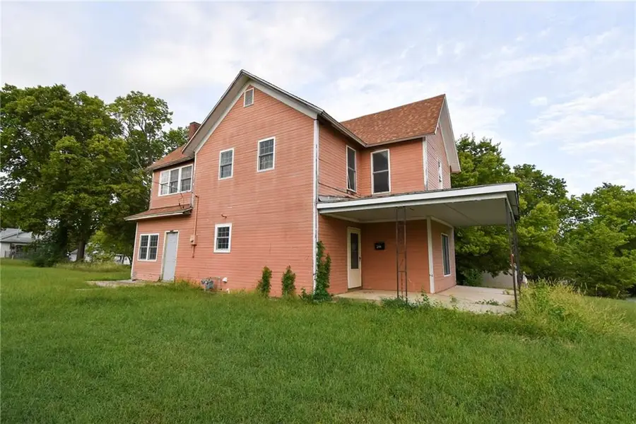 344 W 10th Street, Horton, KS 66439 - #2