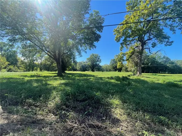 1103 S 24th Street, Parsons, KS 67357