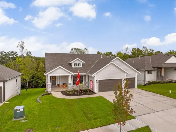 6034 Apache Drive, Shawnee, KS 66226