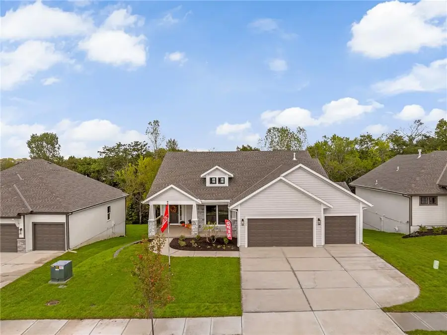 6034 Apache Drive, Shawnee, KS 66226 - #2