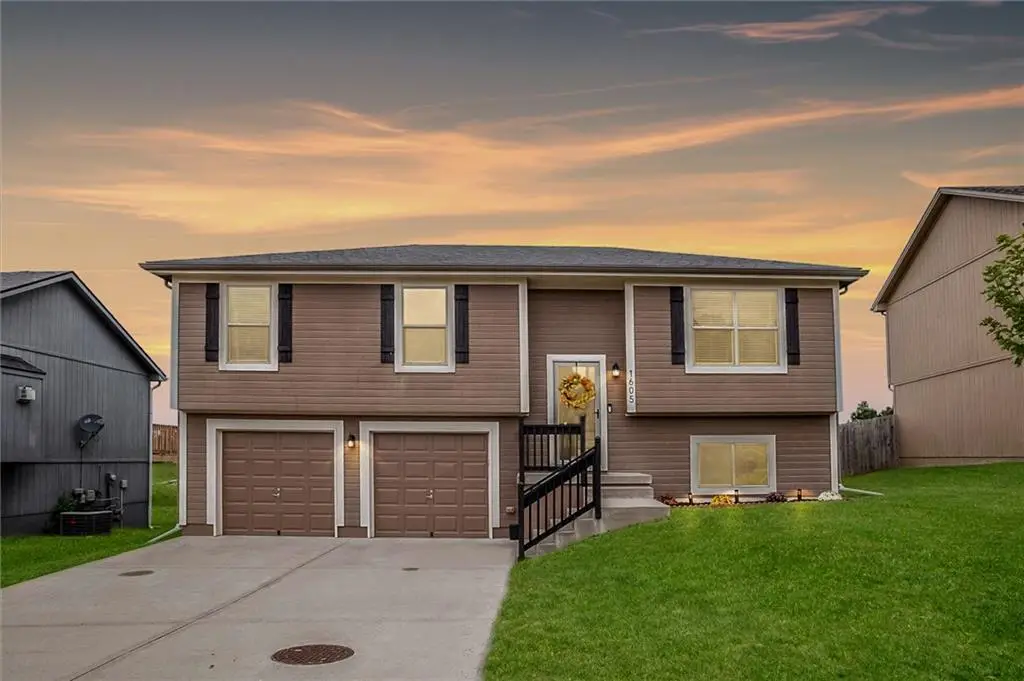 1605 Bay Avenue, Independence, MO 64058 - #1