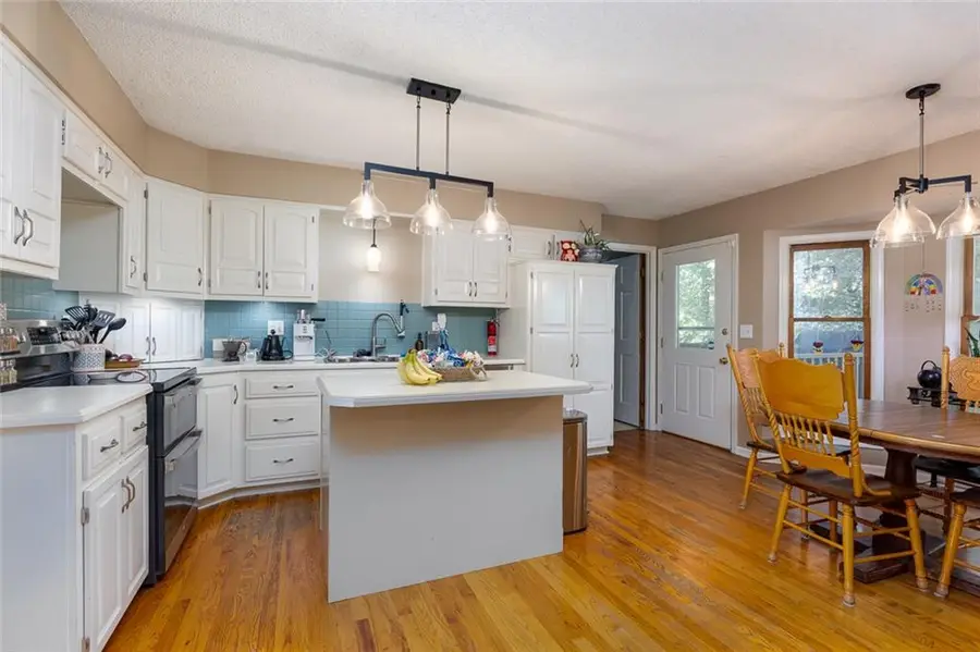 3508 N Park Avenue, Kansas City, MO 64116 - #3